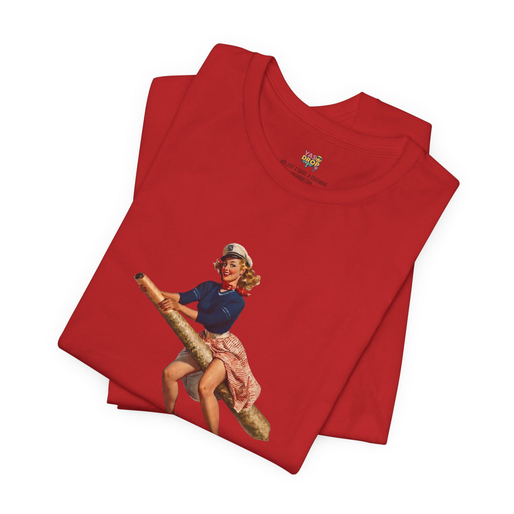 Retro Pin-Up Graphic Tee - Ironic Vintage Streetwear T-Shirt