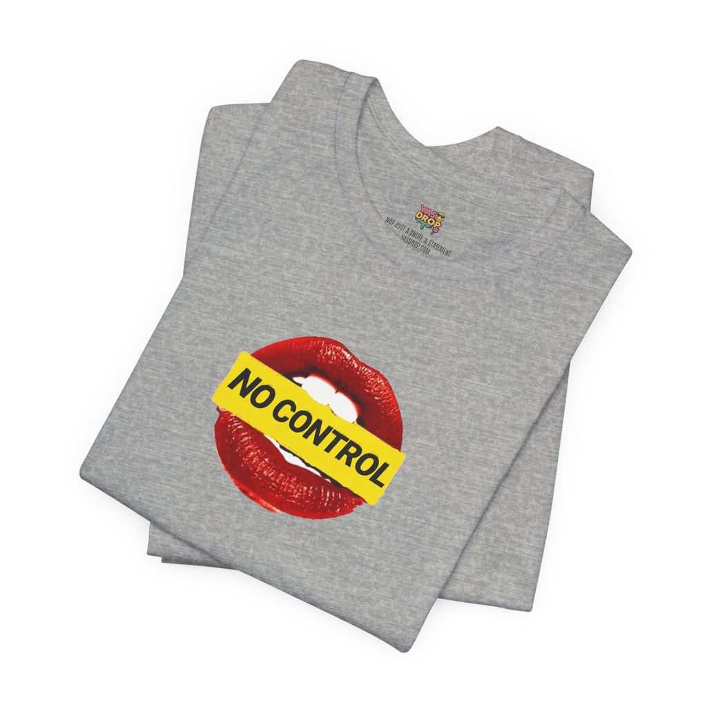 "No Control" Graphic Tee – Aesthetic Y2K Streetwear Graphic T-Shirt
