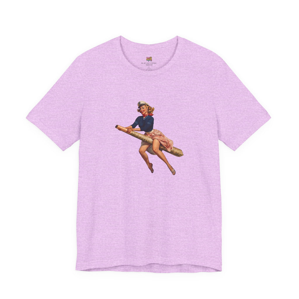Retro Pin-Up Graphic Tee - Ironic Vintage Streetwear T-Shirt