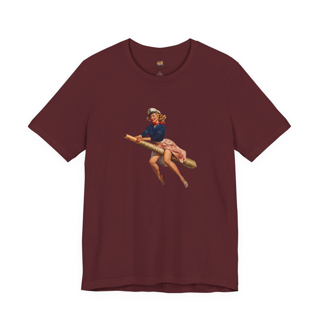 Retro Pin-Up Graphic Tee - Ironic Vintage Streetwear T-Shirt