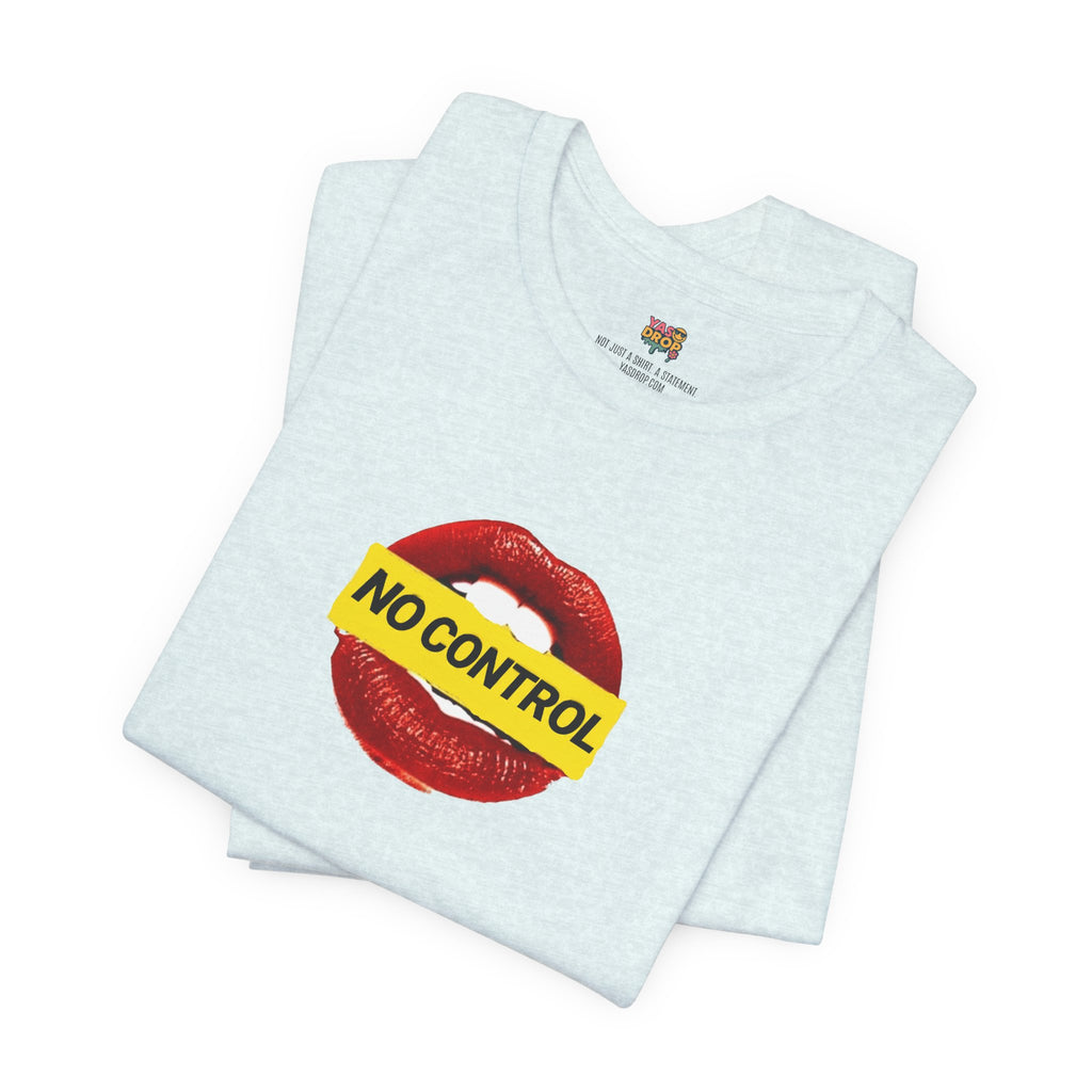 "No Control" Graphic Tee – Aesthetic Y2K Streetwear Graphic T-Shirt