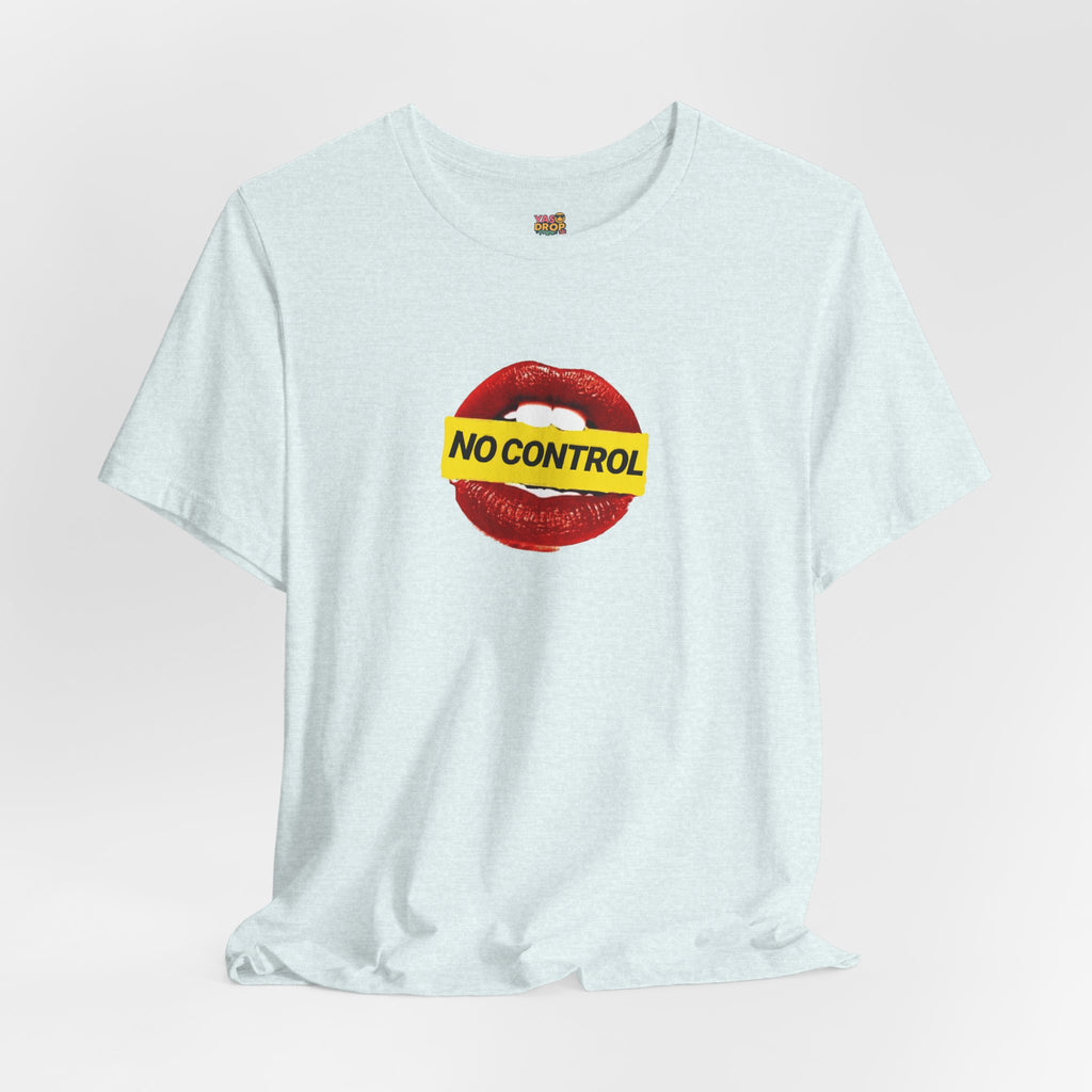 "No Control" Graphic Tee – Aesthetic Y2K Streetwear Graphic T-Shirt