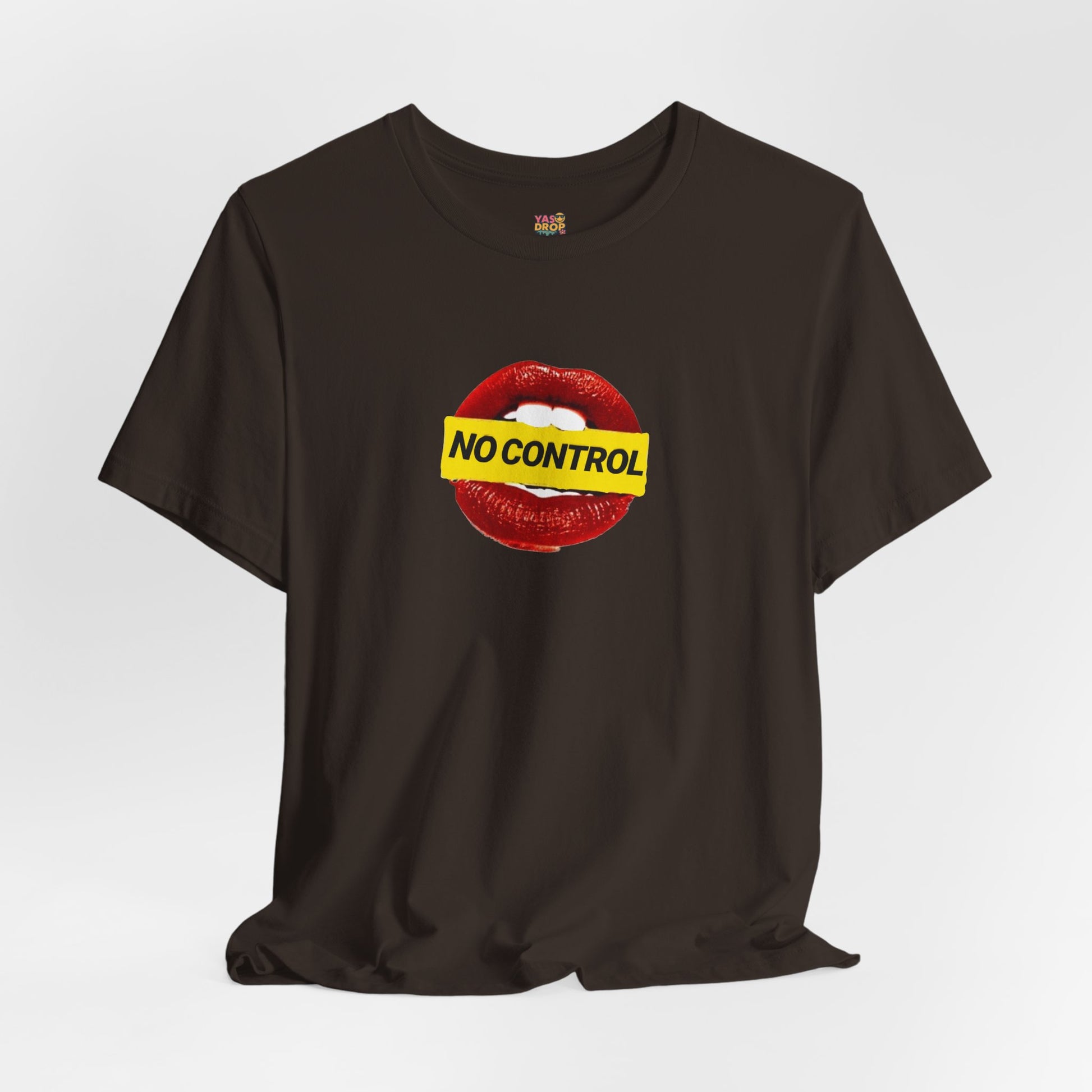 "No Control" Graphic Tee – Aesthetic Y2K Streetwear Graphic T-Shirt