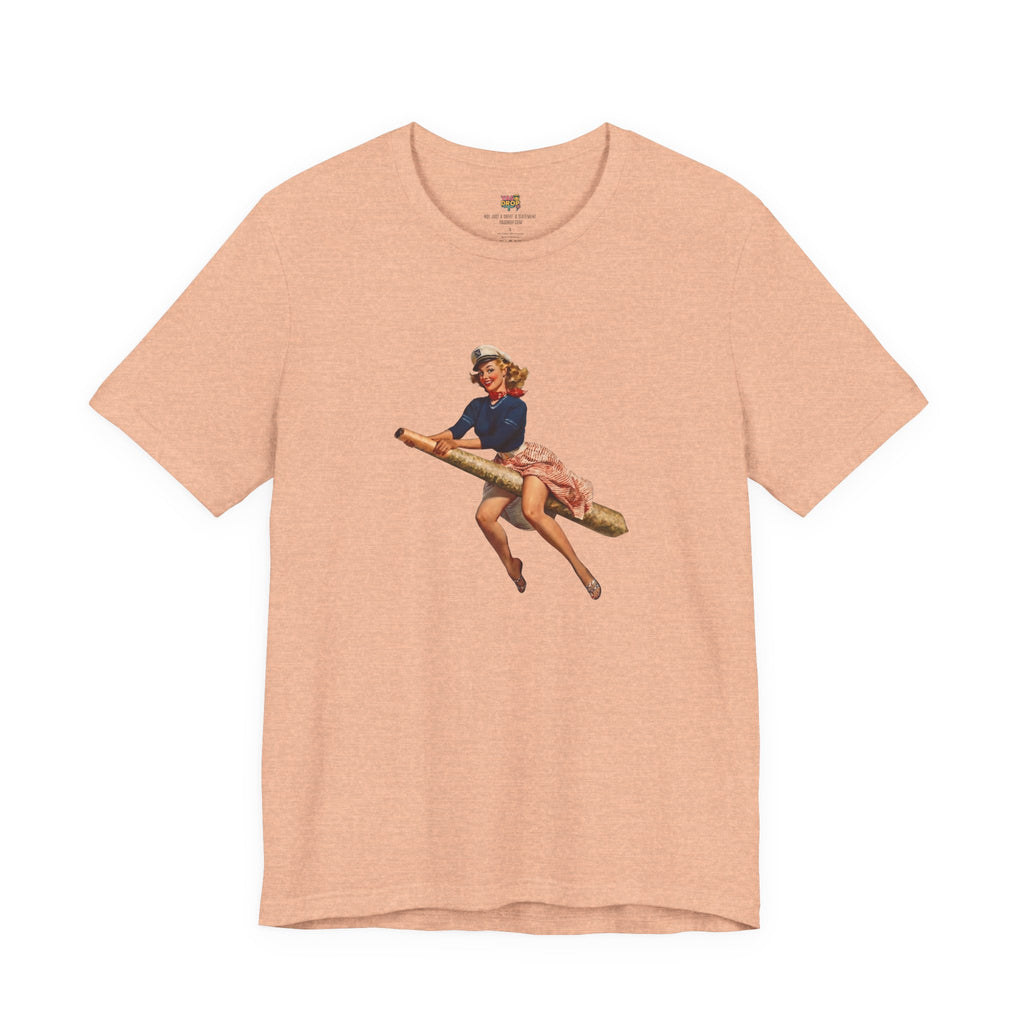 Retro Pin-Up Graphic Tee - Ironic Vintage Streetwear T-Shirt