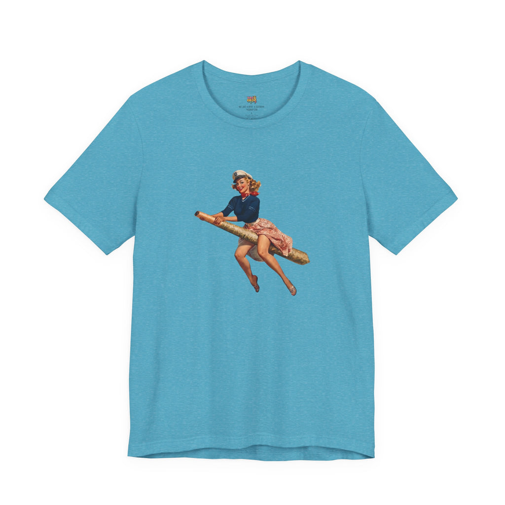 Retro Pin-Up Graphic Tee - Ironic Vintage Streetwear T-Shirt