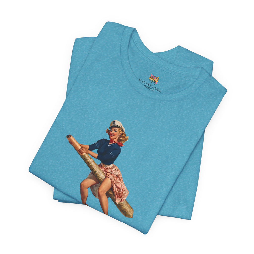 Retro Pin-Up Graphic Tee - Ironic Vintage Streetwear T-Shirt