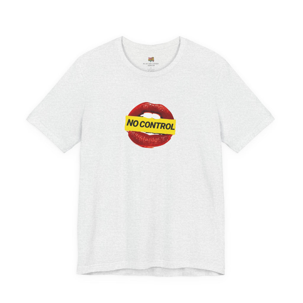"No Control" Graphic Tee – Aesthetic Y2K Streetwear Graphic T-Shirt