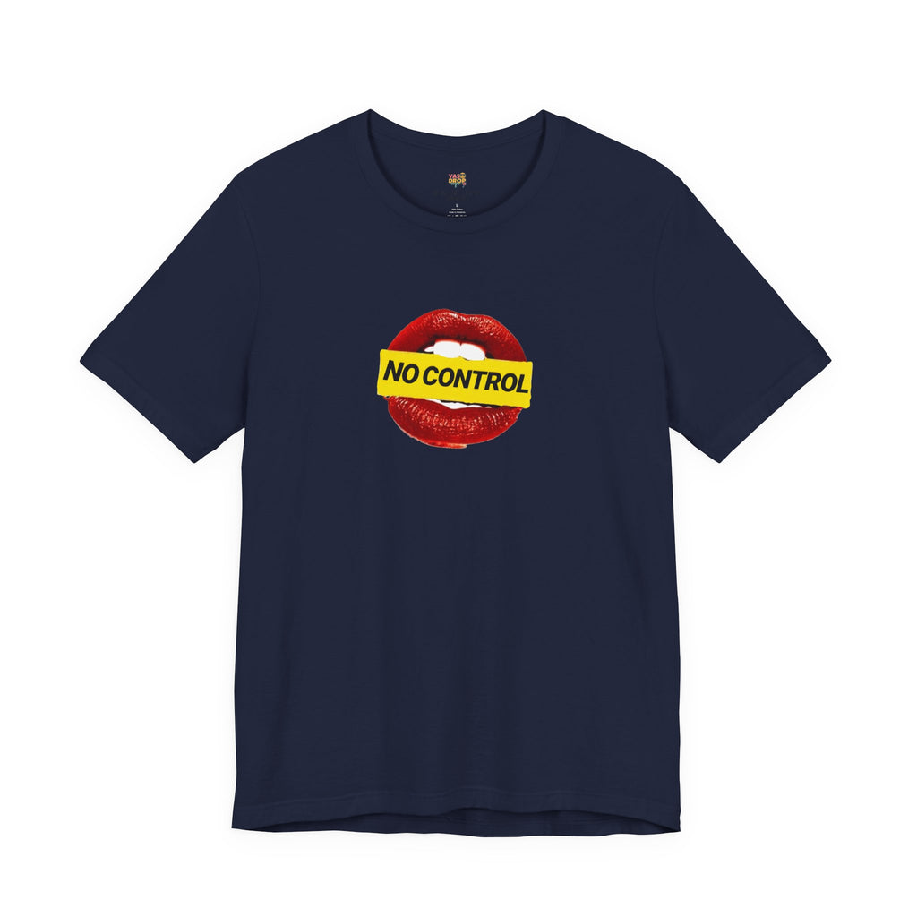 "No Control" Graphic Tee – Aesthetic Y2K Streetwear Graphic T-Shirt