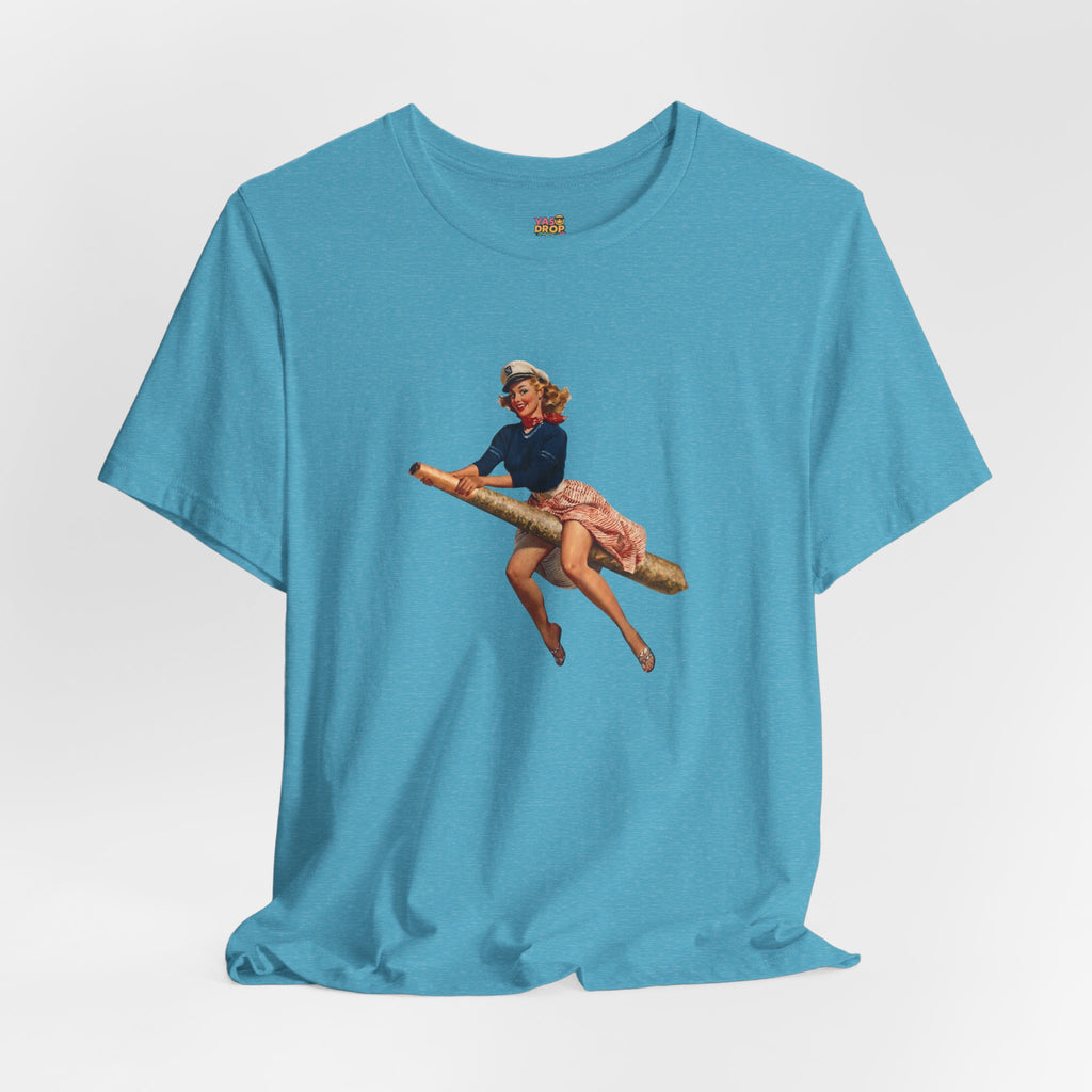Retro Pin-Up Graphic Tee - Ironic Vintage Streetwear T-Shirt