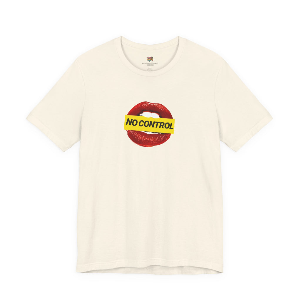 "No Control" Graphic Tee – Aesthetic Y2K Streetwear Graphic T-Shirt