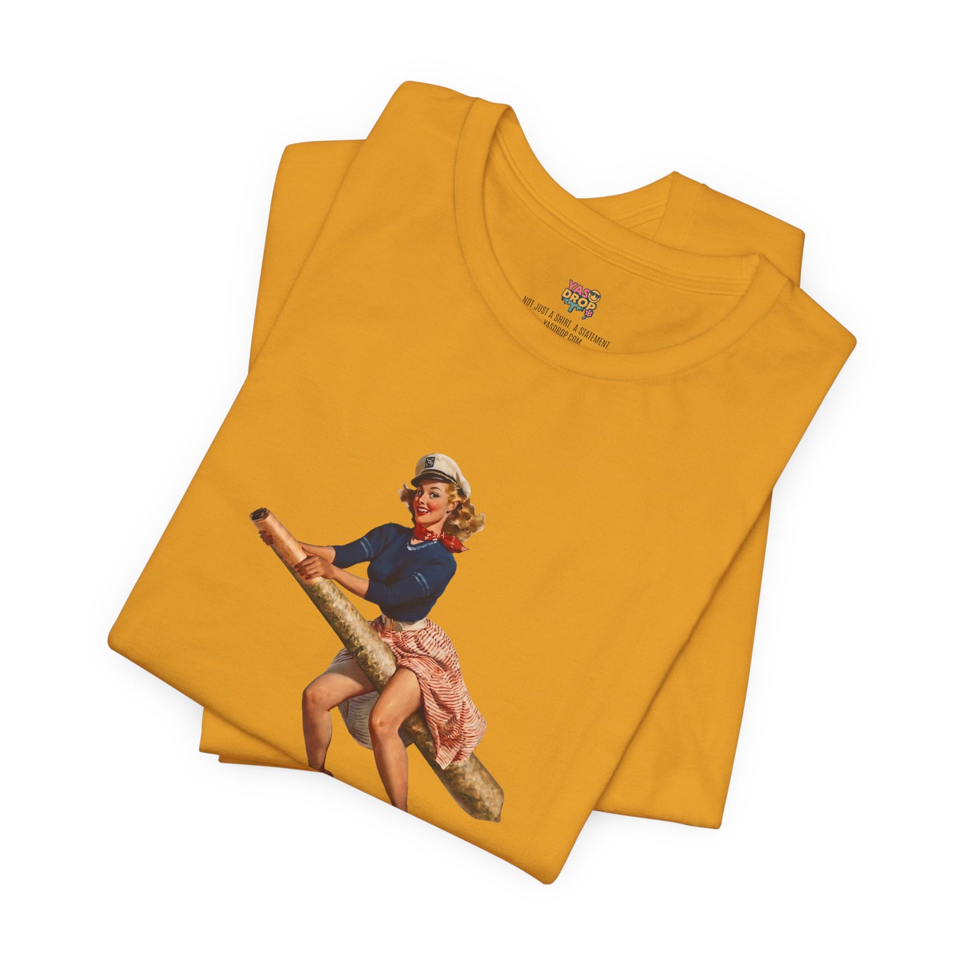 Retro Pin-Up Graphic Tee - Ironic Vintage Streetwear T-Shirt