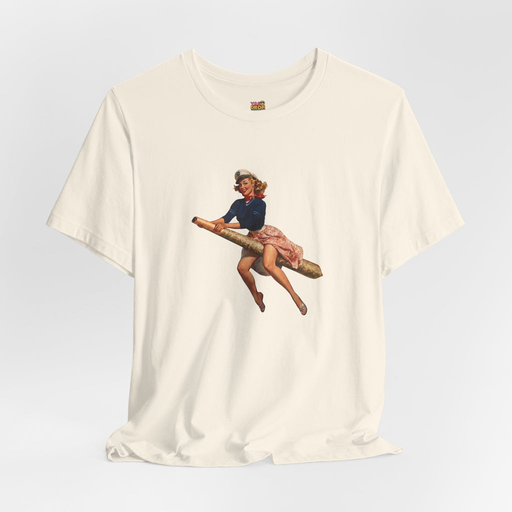 Retro Pin-Up Graphic Tee - Ironic Vintage Streetwear T-Shirt