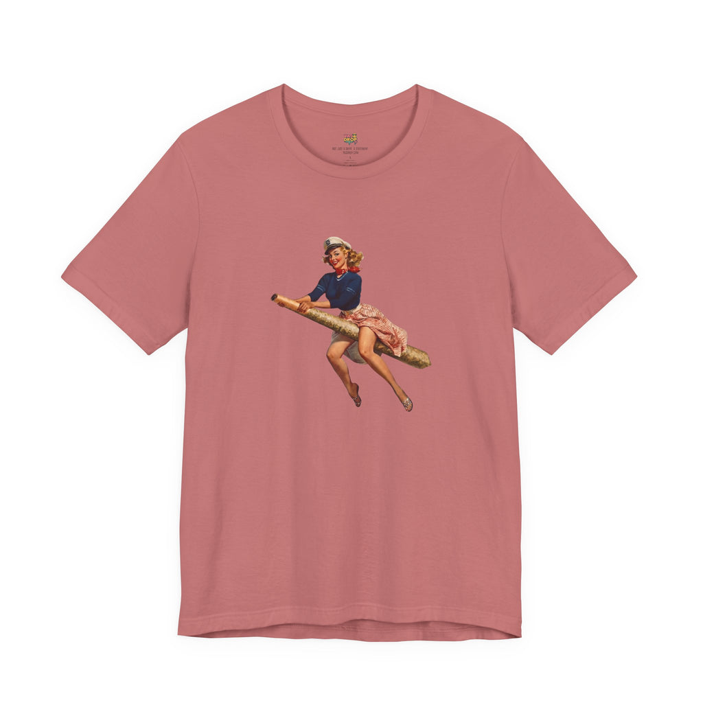 Retro Pin-Up Graphic Tee - Ironic Vintage Streetwear T-Shirt