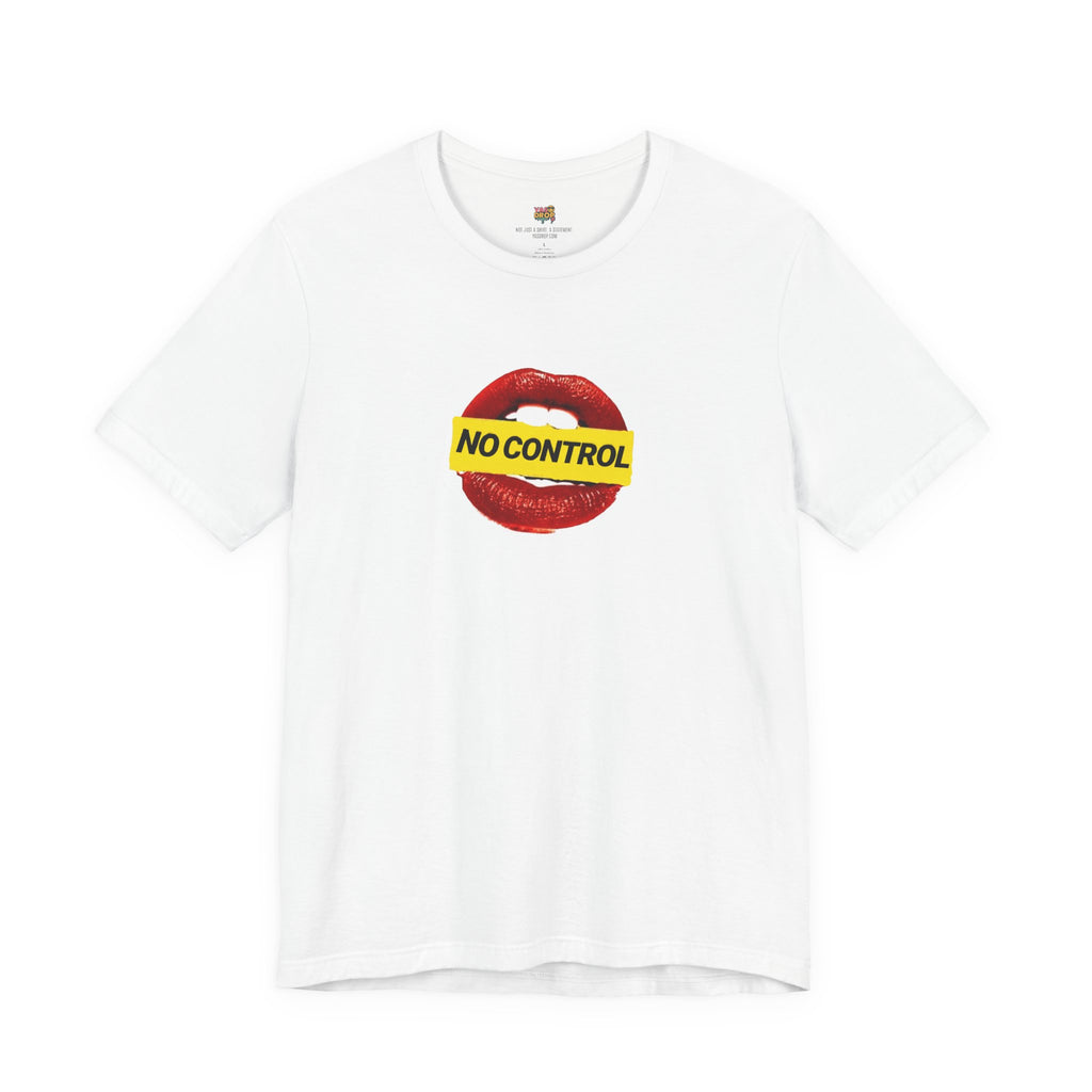 "No Control" Graphic Tee – Aesthetic Y2K Streetwear Graphic T-Shirt