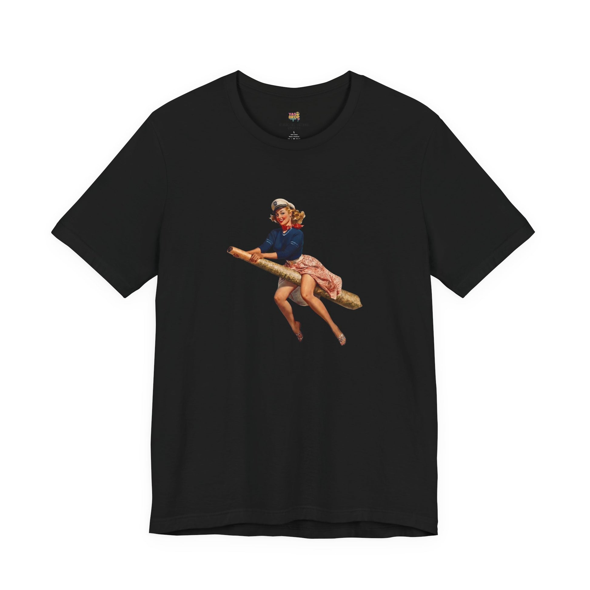 Retro Pin-Up Graphic Tee - Ironic Vintage Streetwear T-Shirt black
